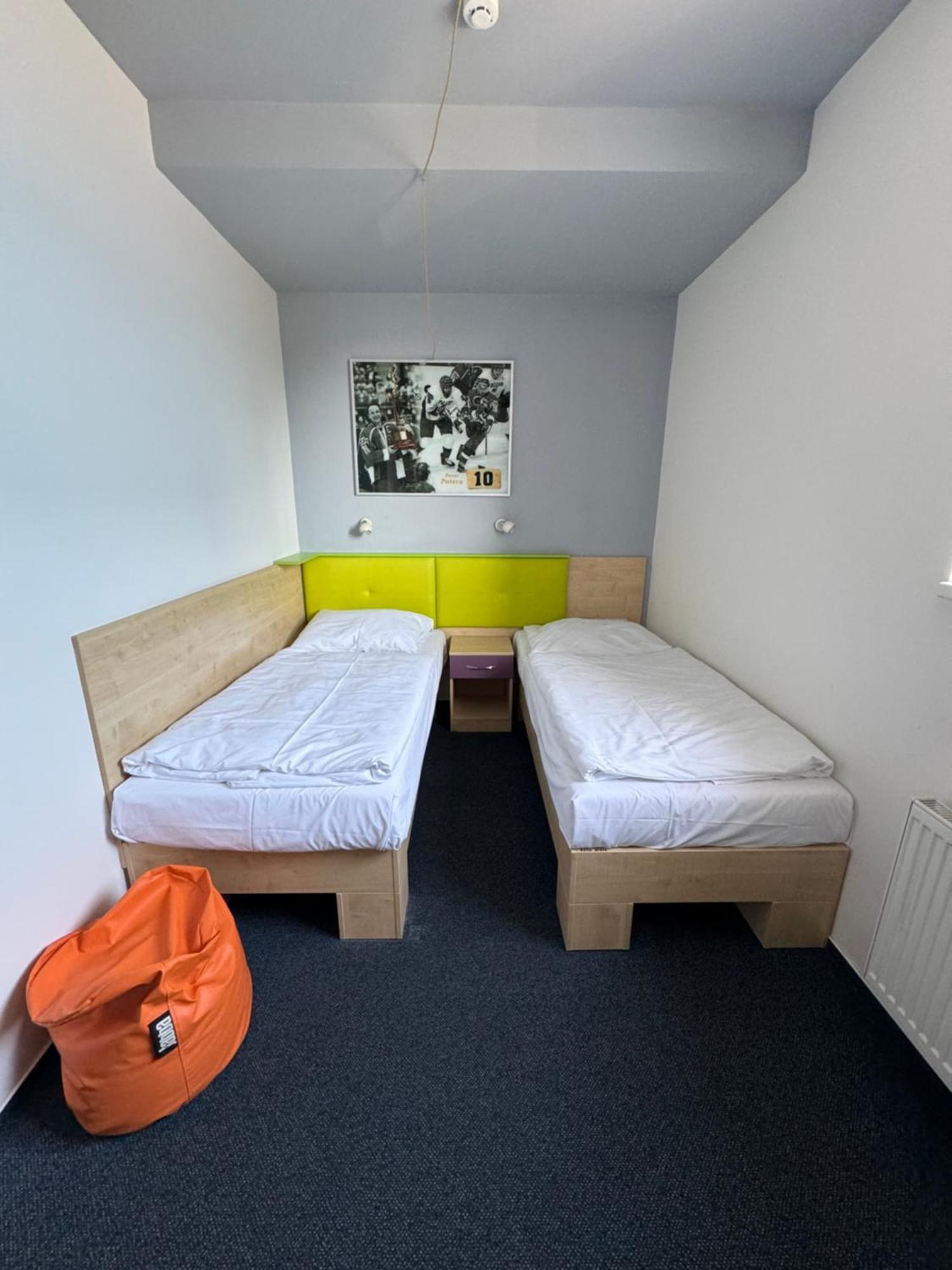 Sport Hotel Sletiste Kladno Extérieur photo
