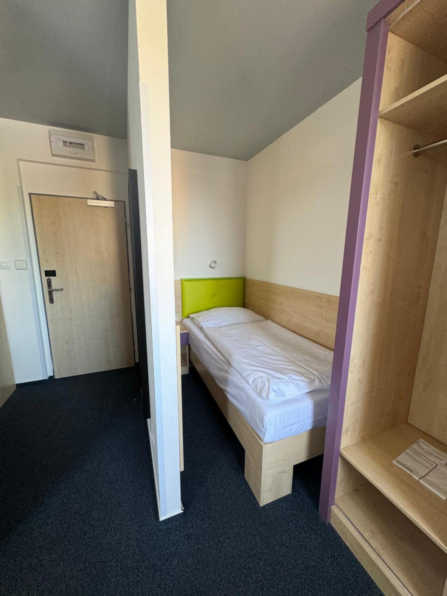 Sport Hotel Sletiste Kladno Extérieur photo