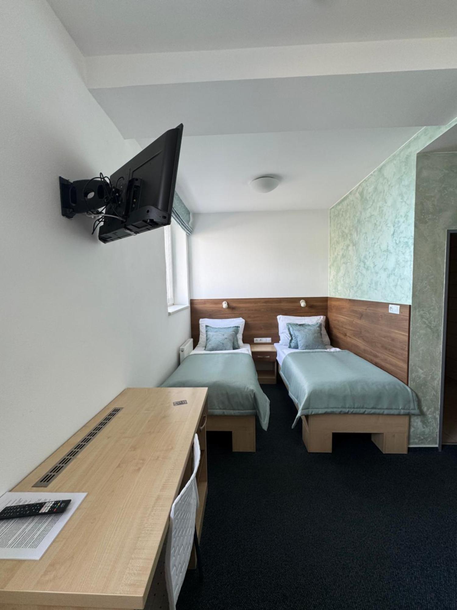 Sport Hotel Sletiste Kladno Extérieur photo
