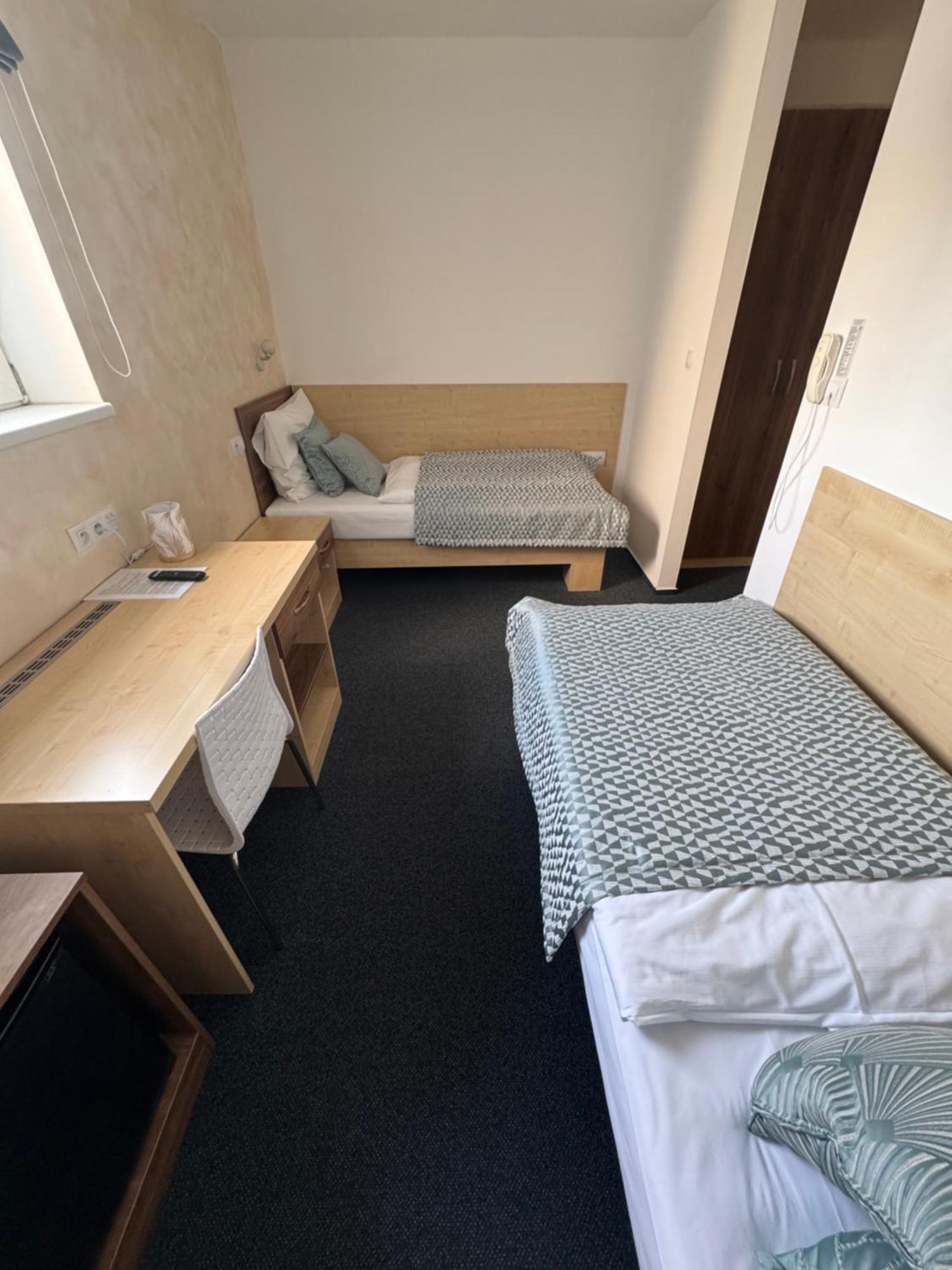 Sport Hotel Sletiste Kladno Extérieur photo