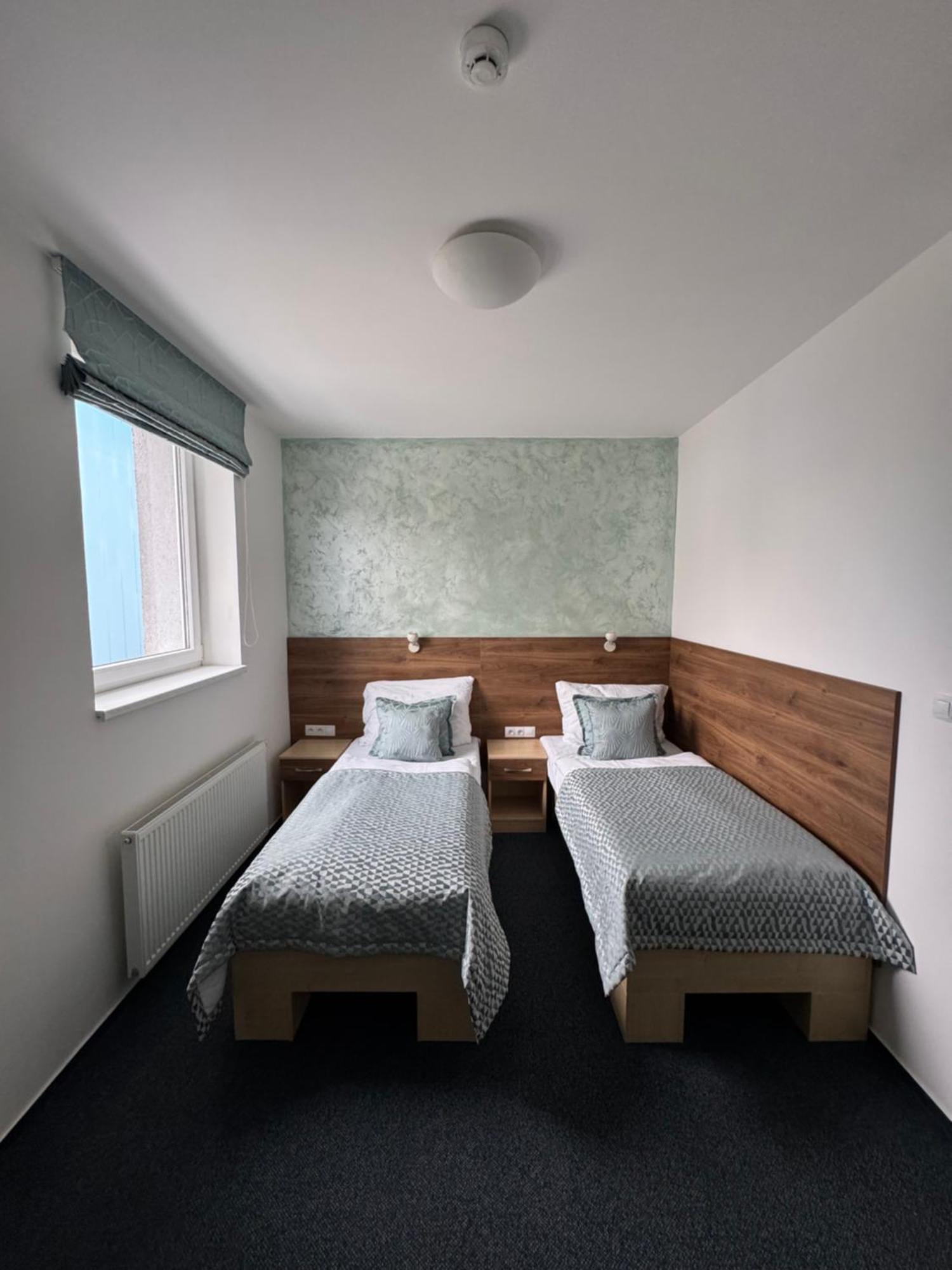 Sport Hotel Sletiste Kladno Extérieur photo