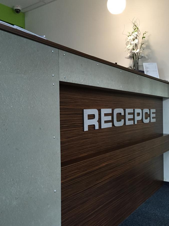 Sport Hotel Sletiste Kladno Extérieur photo