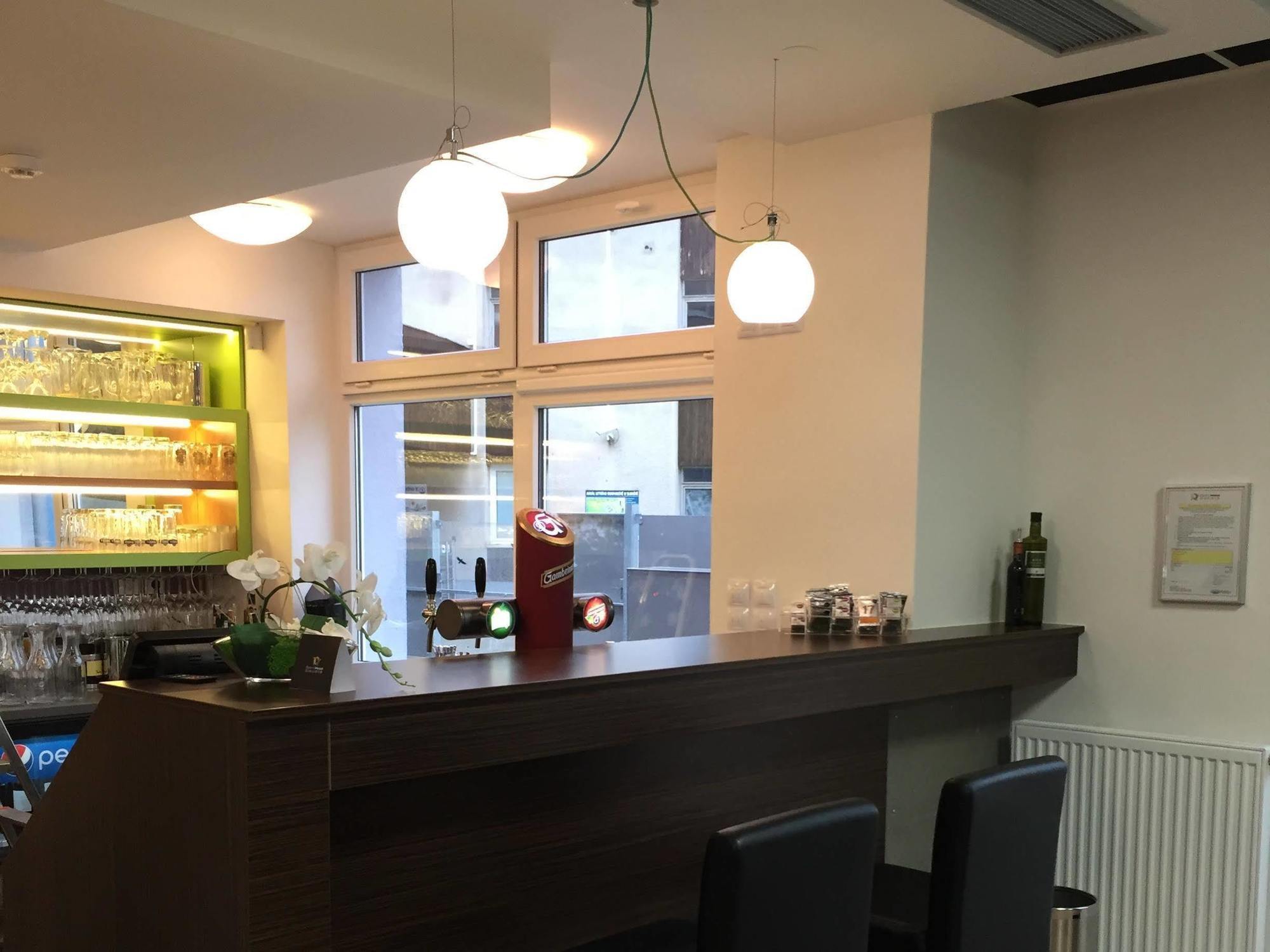 Sport Hotel Sletiste Kladno Extérieur photo